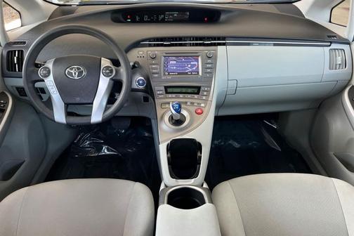 Winter Gray Metallic 2013 Toyota Prius Three