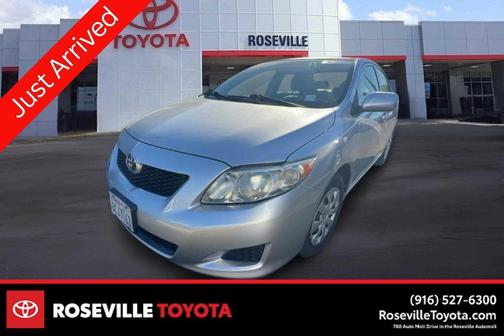 Classic Silver Metallic 2010 Toyota Corolla LE