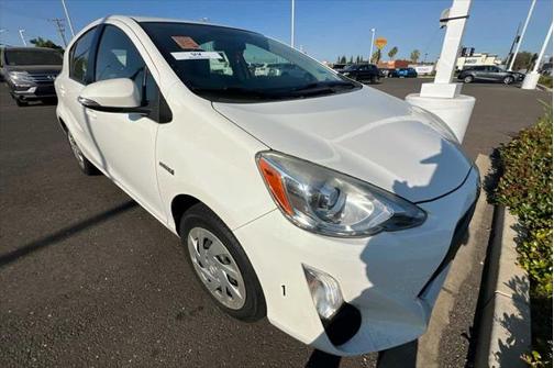 2016 Toyota Prius c One