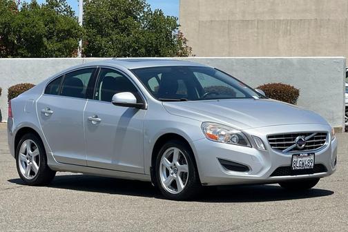 2012 Volvo S60 FWD 4dr Sdn