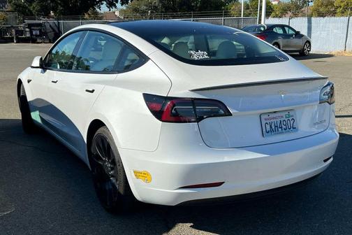 2023 Tesla Model 3 Performance