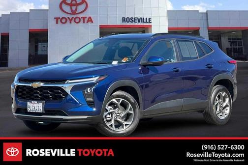 Blue Glow Metallic 2024 Chevrolet Trax LT