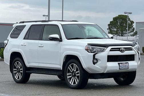 Ice Cap 2023 Toyota 4Runner SR5 Premium