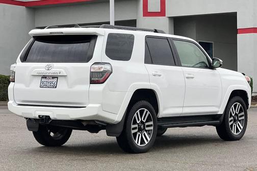 Ice Cap 2023 Toyota 4Runner SR5 Premium