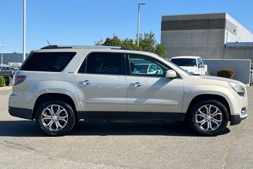 Sparkling Silver Metallic 2016 GMC Acadia SLT-1