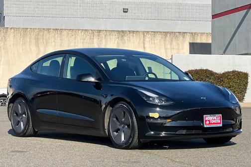 2022 Tesla Model 3 Standard Range