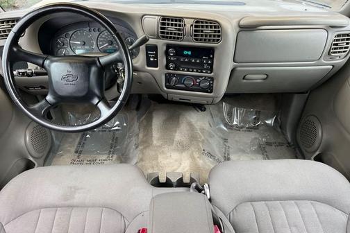 2003 Chevrolet S-10 Base