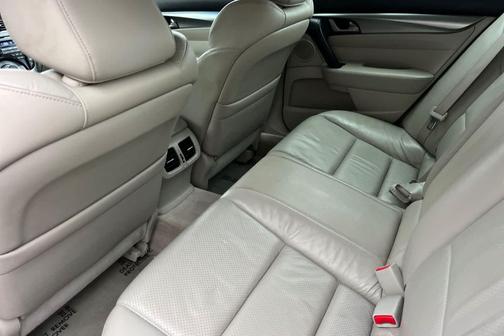 2010 Acura TL Technology