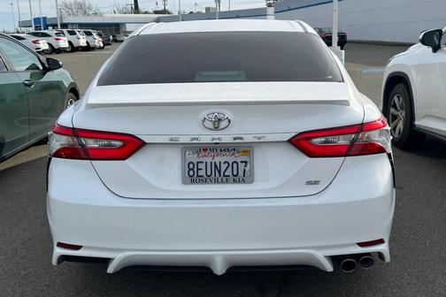 2018 Toyota Camry SE