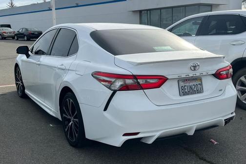 2018 Toyota Camry SE