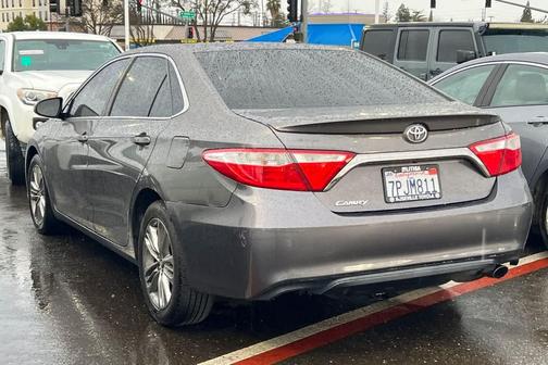 2016 Toyota Camry SE