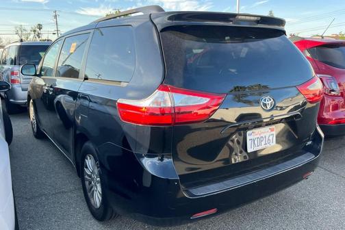 2015 Toyota Sienna XLE