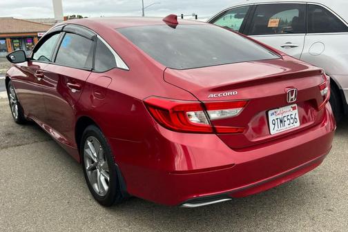 Radiant Red Metallic 2018 Honda Accord LX