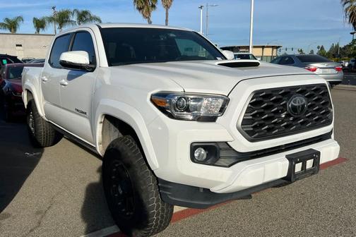 Super White 2020 Toyota Tacoma TRD Sport