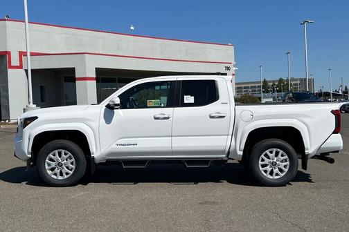 Ice Cap 2026 Toyota Tacoma SR5