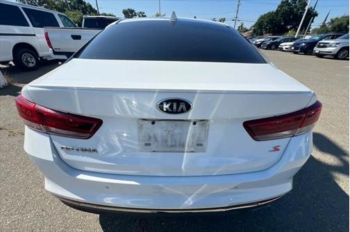 2018 Kia Optima S