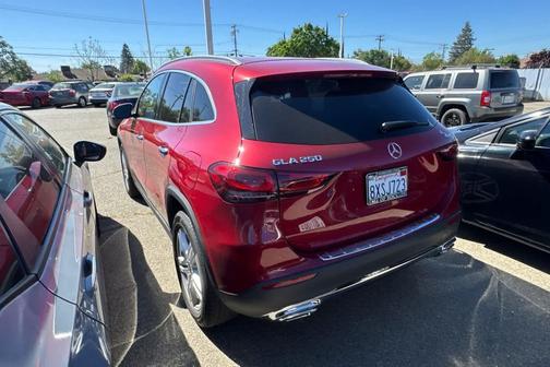 2021 Mercedes-Benz GLA 250 Base 4MATIC