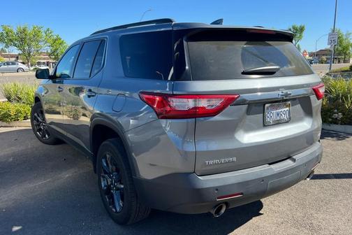 Satin Steel Metallic 2020 Chevrolet Traverse RS