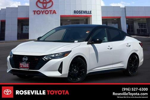 Aspen White Tricoat/Super Black 2025 Nissan Sentra SR