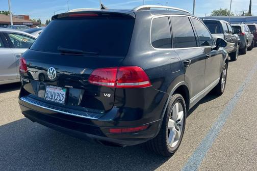 2013 Volkswagen Touareg VR6 Lux