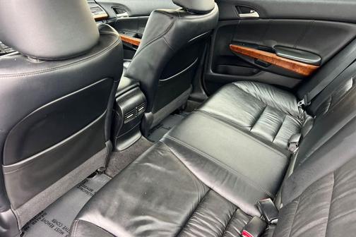 2011 Honda Accord 4dr I4 Auto