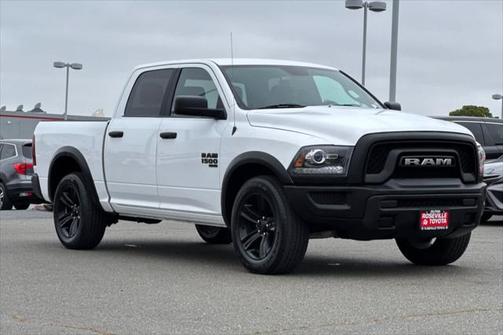 2024 RAM 1500 Classic Warlock Crew Cab 4x2 5'7' Box