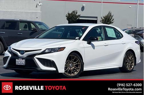 2023 Toyota Camry SE