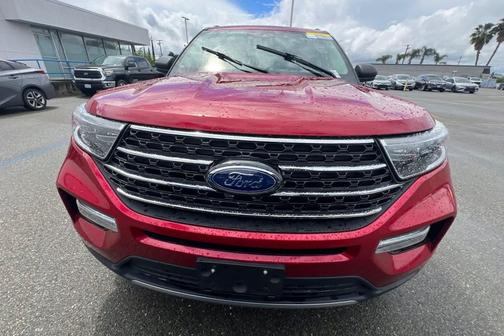 Rapid Red Metallic Tinted Clearcoat 2021 Ford Explorer XLT