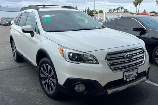 Crystal White Pearl 2016 Subaru Outback 2.5i Limited
