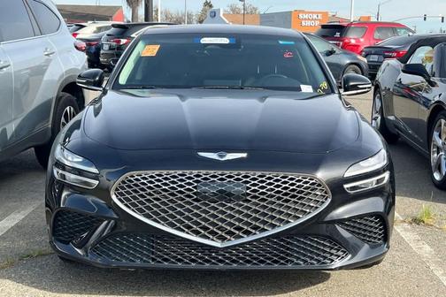 2022 Genesis G70 2.0T RWD