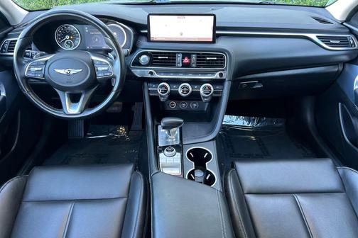 2022 Genesis G70 2.0T RWD