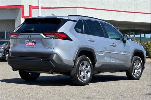 2023 Toyota RAV4 Hybrid LE