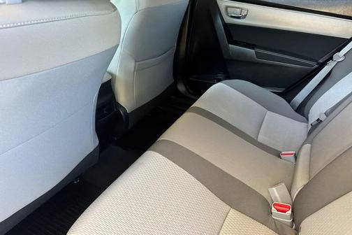 Classic Silver Metallic 2019 Toyota Corolla LE