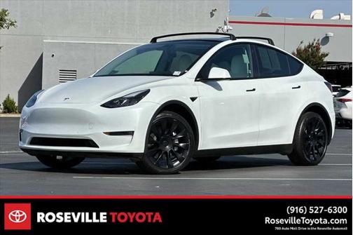 2022 Tesla Model Y Long Range Dual Motor All-Wheel Drive