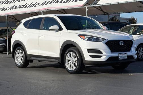 2020 Hyundai TUCSON SE