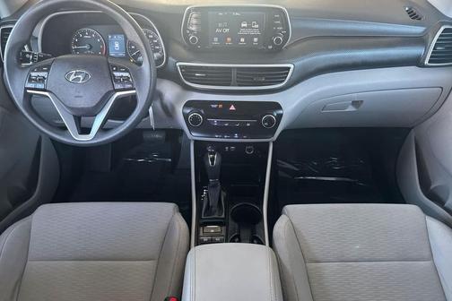 2020 Hyundai TUCSON SE