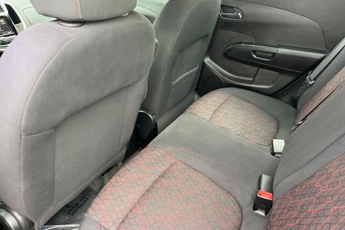 2020 Chevrolet Sonic FWD Sedan LT