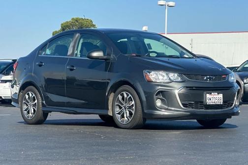 2020 Chevrolet Sonic FWD Sedan LT