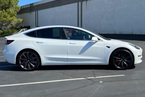 2020 Tesla Model 3 Performance