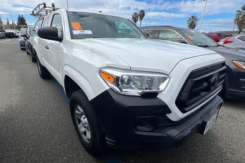 2022 Toyota Tacoma SR