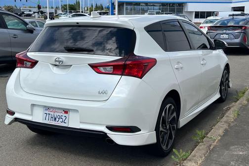 Blizzard Pearl 2016 Scion iM 5dr HB CVT