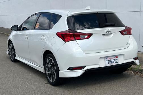 Blizzard Pearl 2016 Scion iM 5dr HB CVT