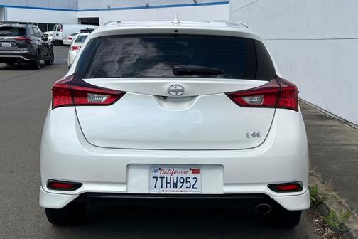 Blizzard Pearl 2016 Scion iM 5dr HB CVT