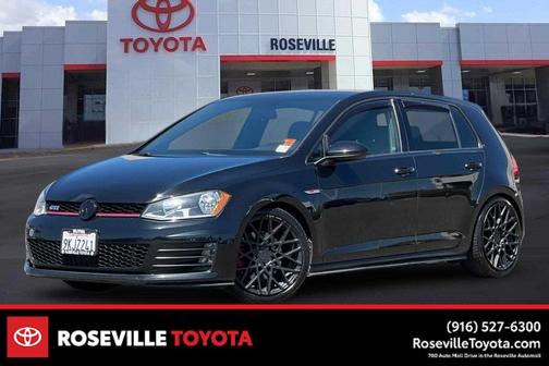 Deep Black Pearl 2017 Volkswagen Golf GTI 2.0T Autobahn 4-Door