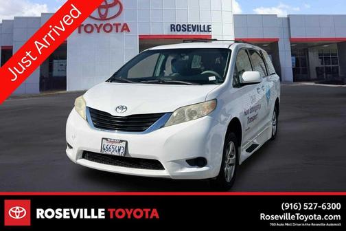 2013 Toyota Sienna LE