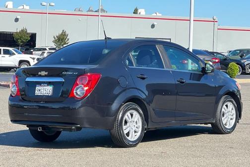 Black Granite Metallic 2014 Chevrolet Sonic LT
