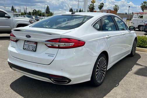 Oxford White 2017 Ford Fusion Titanium