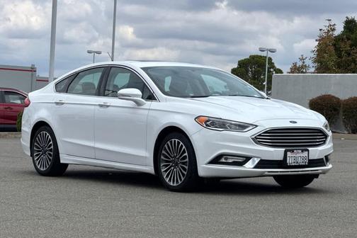 Oxford White 2017 Ford Fusion Titanium