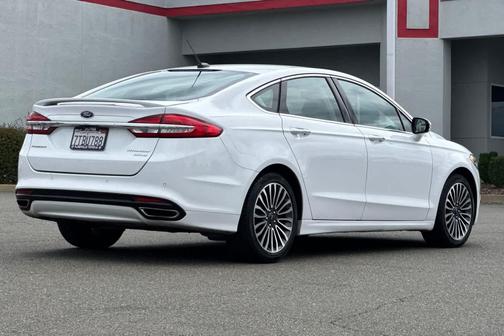 Oxford White 2017 Ford Fusion Titanium