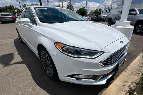 Oxford White 2017 Ford Fusion Titanium